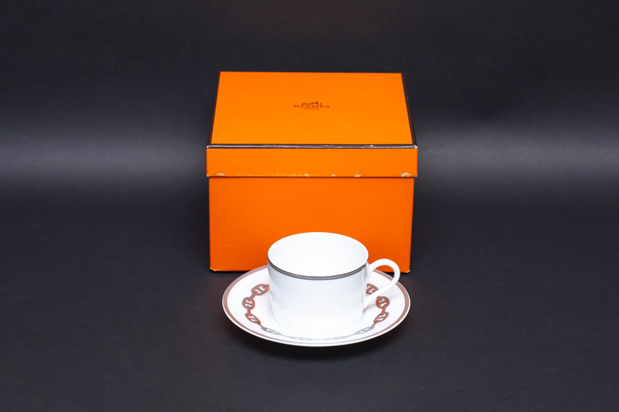 エルメス シェーヌダンクル（プラチナ） ティーカップ＆ソーサーを