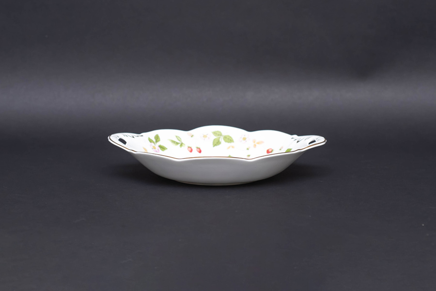 ウェッジウッド ワイルドストロベリー ウィンザートレイを買い取りまし