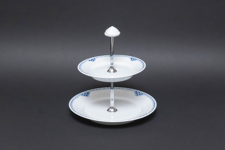 ロイヤル・コペンハーゲン プリセンス デザートスタンド（2段）を