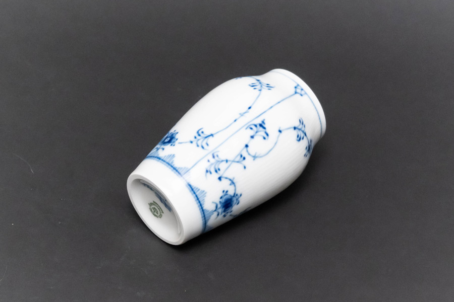 ロイヤル・コペンハーゲン ブルーフルーテッドプレイン フラワーベース