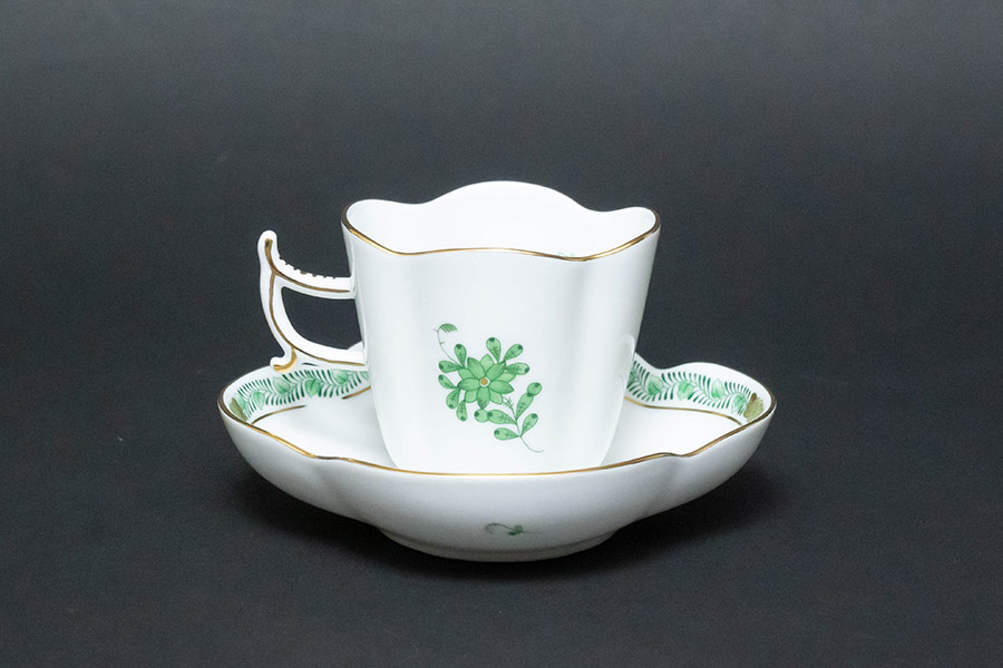 ヘレンド アポニー・グリーン コーヒーカップ＆ソーサー（楕円）を