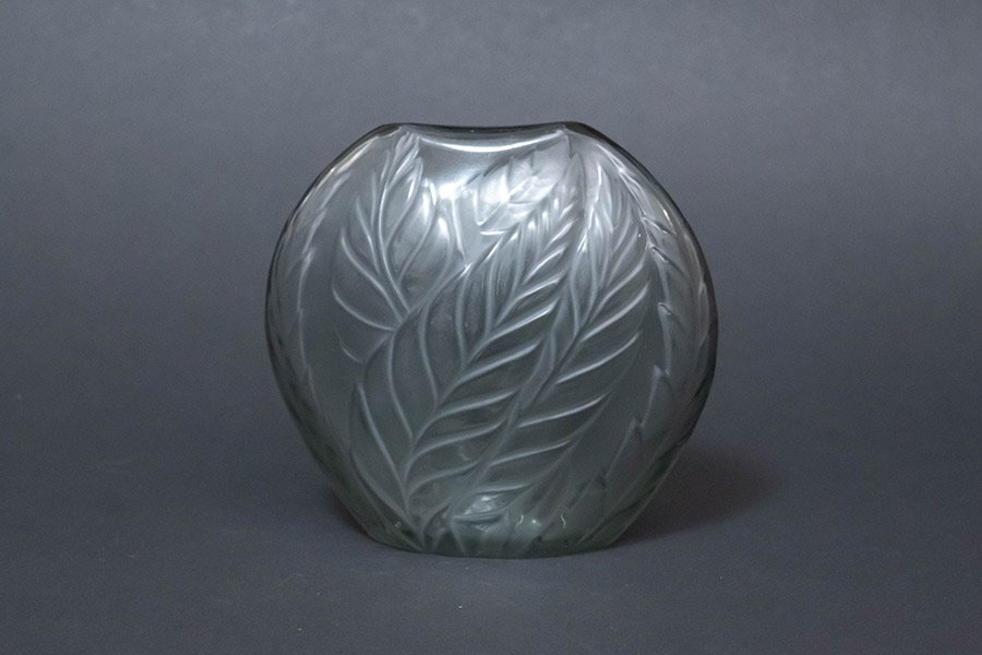 ラリック フィリカリア（グレー） フラワーベースを買い取りました