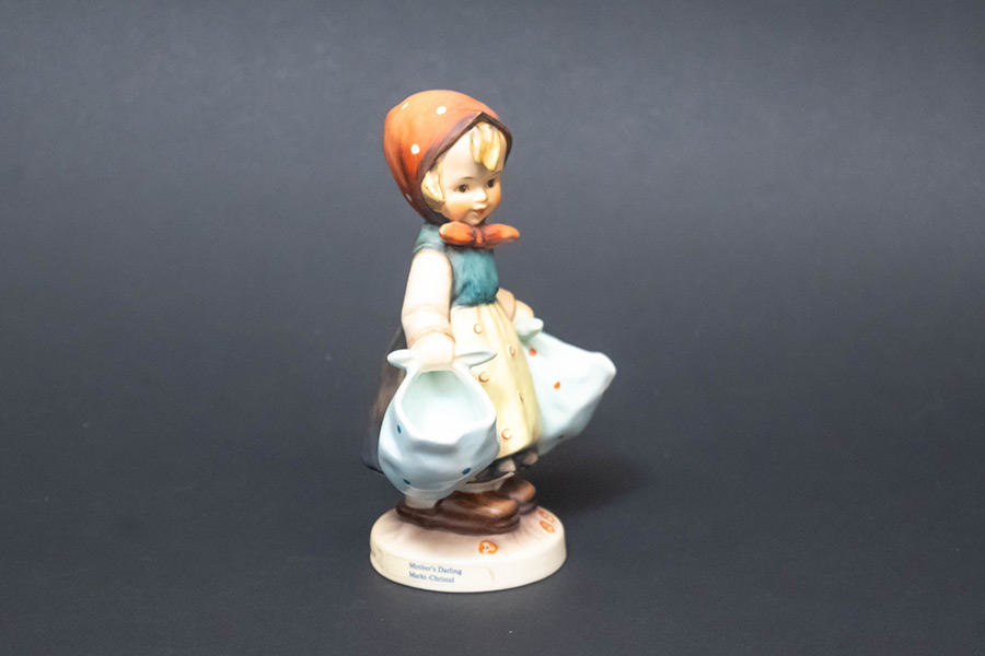 ゲーベル フンメル人形 『Mother's Darling（最愛の子）』を買い取り