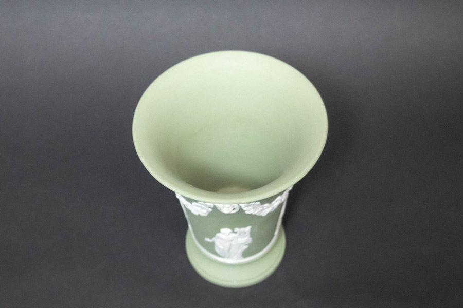 ウェッジウッド ジャスパー（セージグリーン） 15cmベースを買い取り