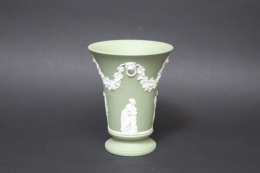 ウェッジウッド ジャスパー（セージグリーン） 15cmベースを買い取り