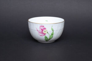 ヘレンド バコニーの春（キティピンク） メランジェカップ＆ソーサーを