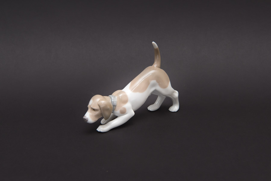 リヤドロ フィギュリン 『On The Scent（匂いを追って）』を買い取り