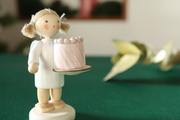 天使とランタン月 – ドイツ・ザイフェンの木のおもちゃ seiffen