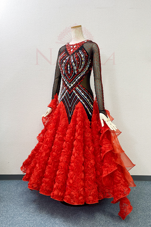 スタンダードドレス、モダン衣装 | NANAKA