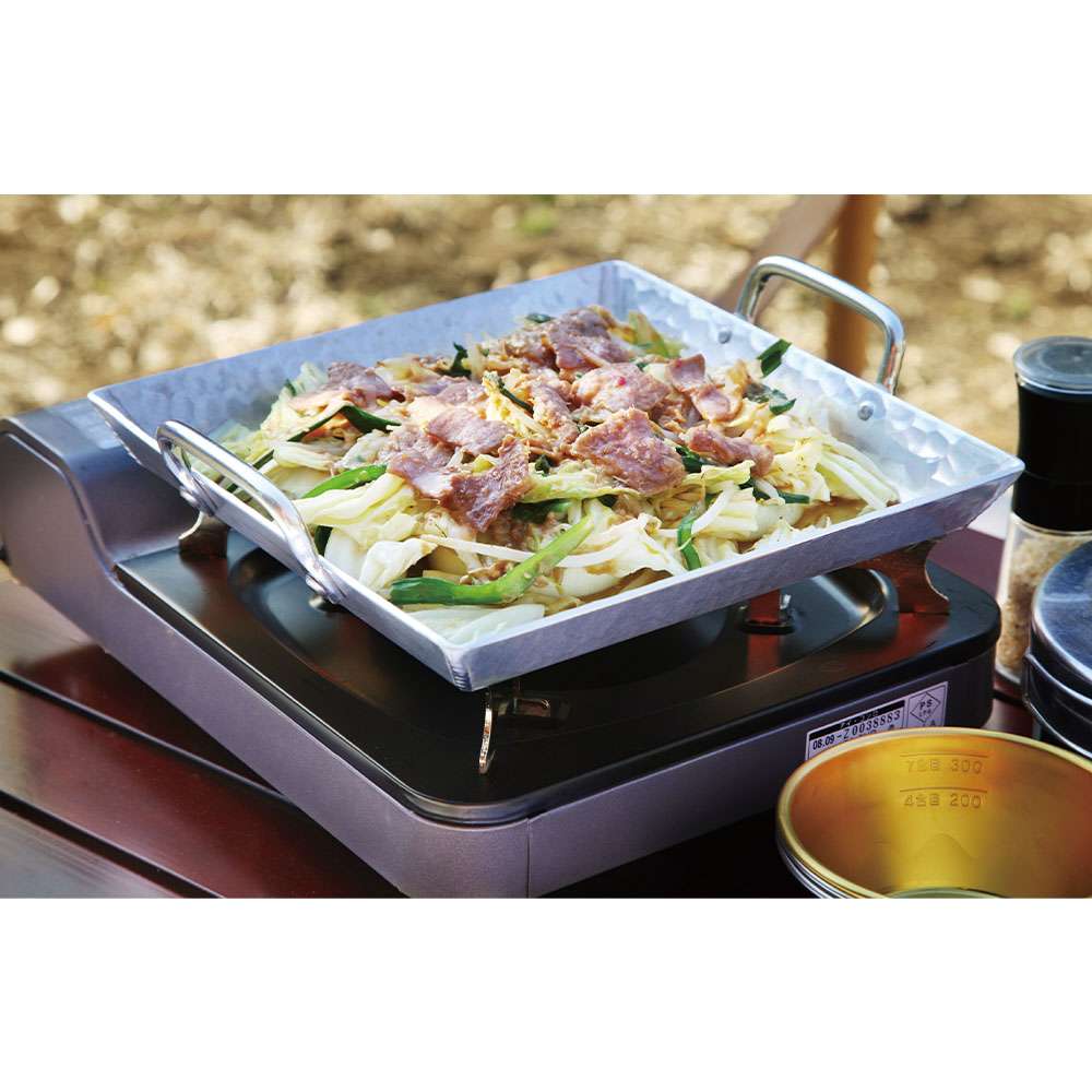 国産純アルミを叩き出して仕上げた大阪名物の本格ちりとり鍋「手打ち