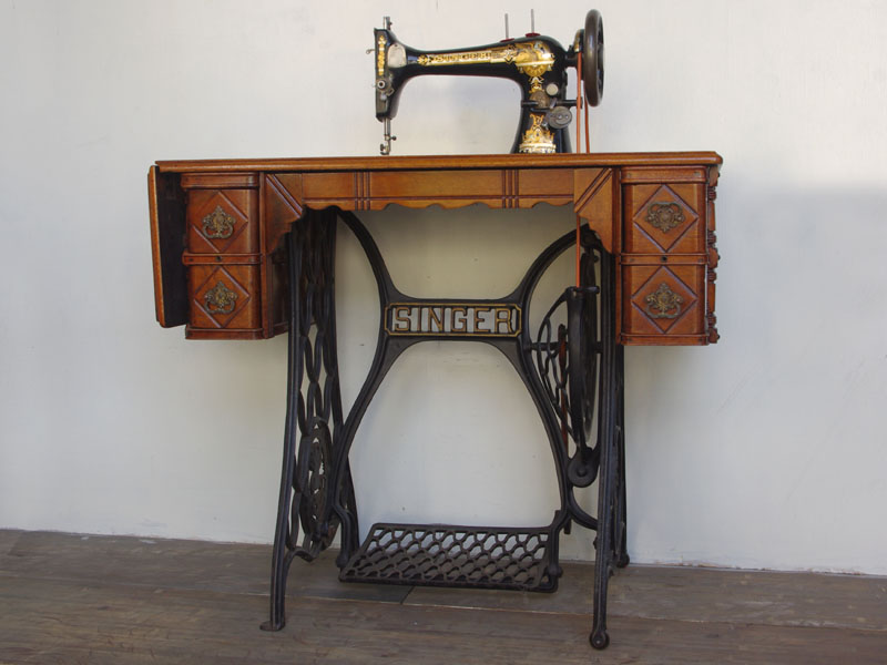 No.325 SINGER 27K 英国シンガー製 豪華足踏みミシン：アンティーク