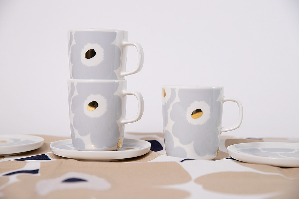 マリメッコ マグ250ml ウニッコ／アイシーグレー×ゴールド｜北欧モダン