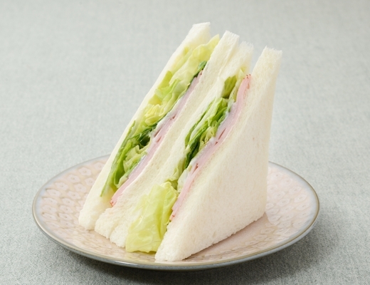 ローソン ハムが美味しいハムレタスサンドの感想・クチコミ・カロリー