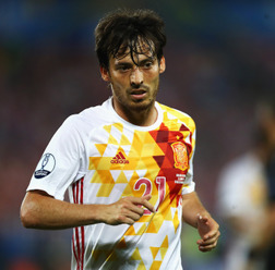 サッカースペイン代表シルバ、役割の変化を意識「若手を助けたい