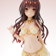 To LOVEる」結城美柑の胸元やお尻に目が釘付け！ アラビアン衣装の下の