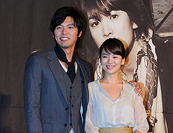 ヒョンビン－ソン・ヘギョ、交際公開後初めて2人そろって公の場に