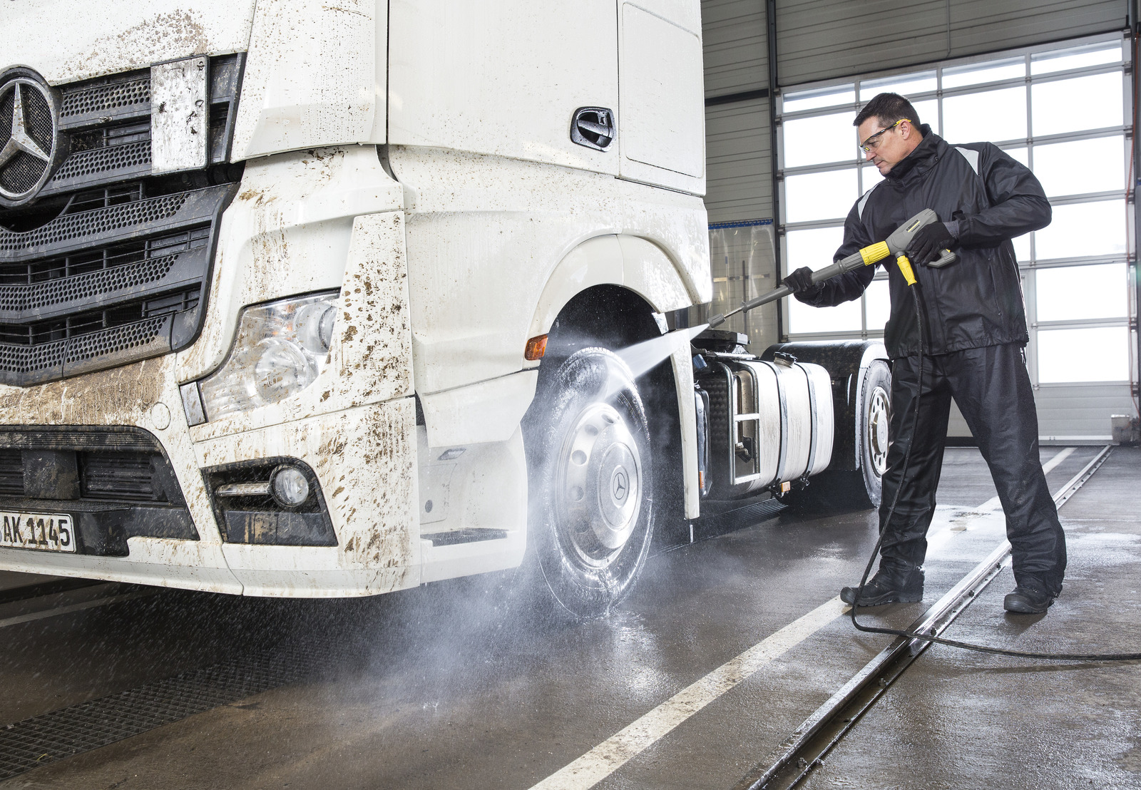 HD 9/17 MX （60Hz） 冷水ミドルクラス高圧洗浄機 | ケルヒャー