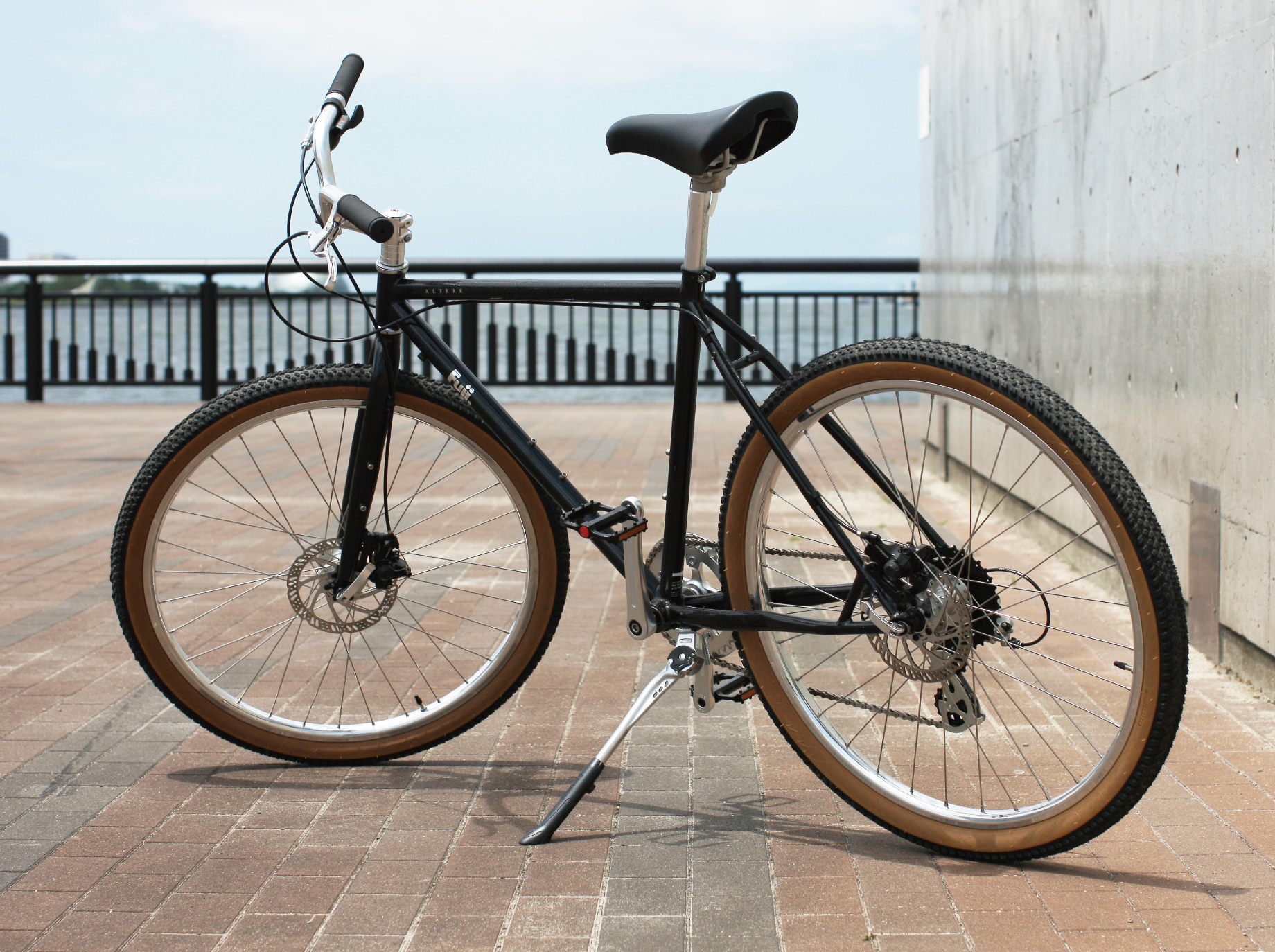 商品詳細 自転車 | Kickstand Single Leg）（SHIFTA｜自転車ライフを