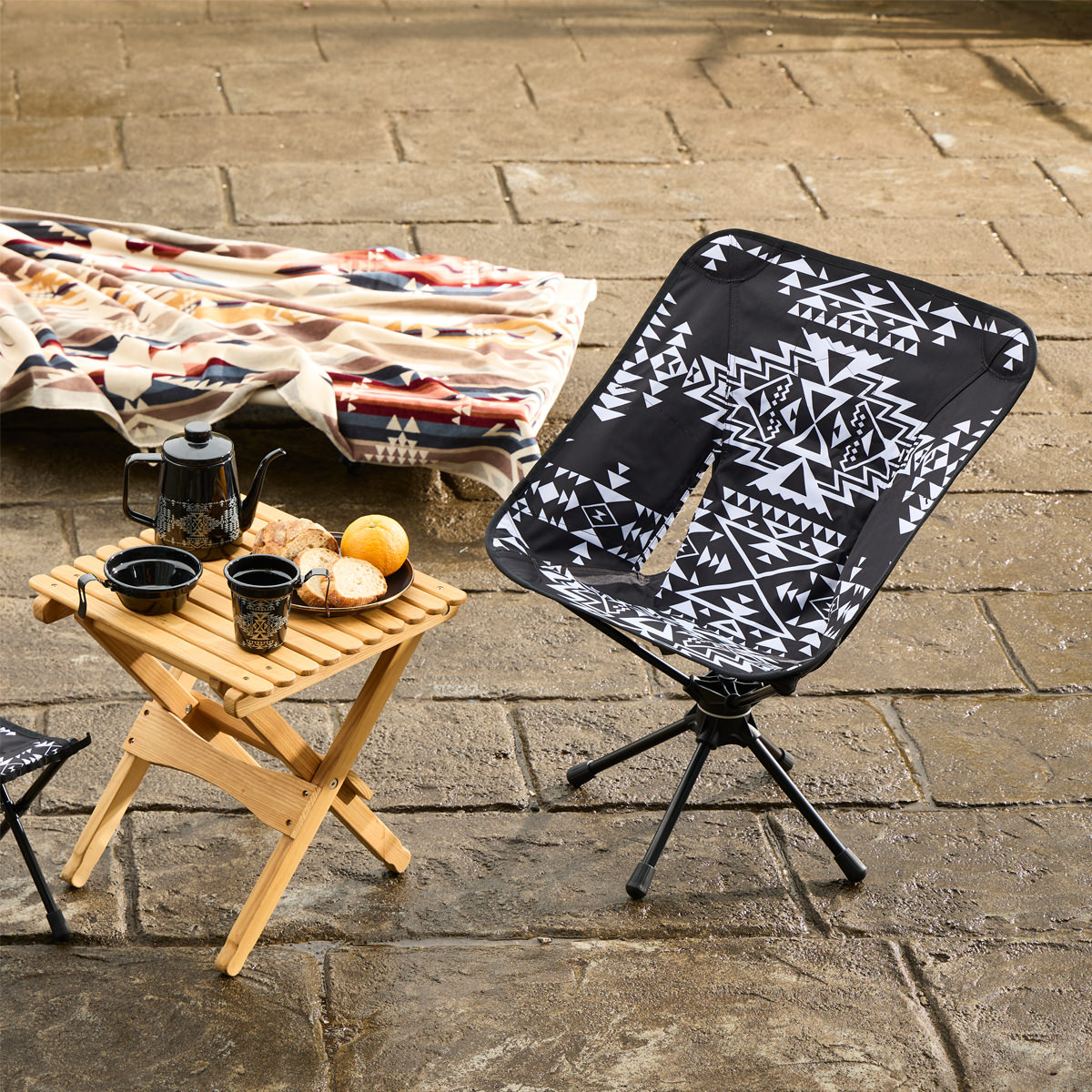 Tac.スウィベルチェア / ハイランドピークブラック | タクティカル