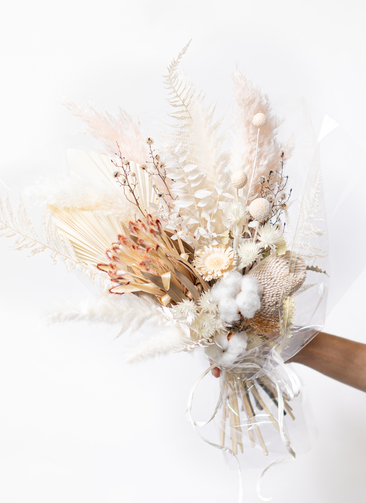 dry-flower-bouquet-swag-white-