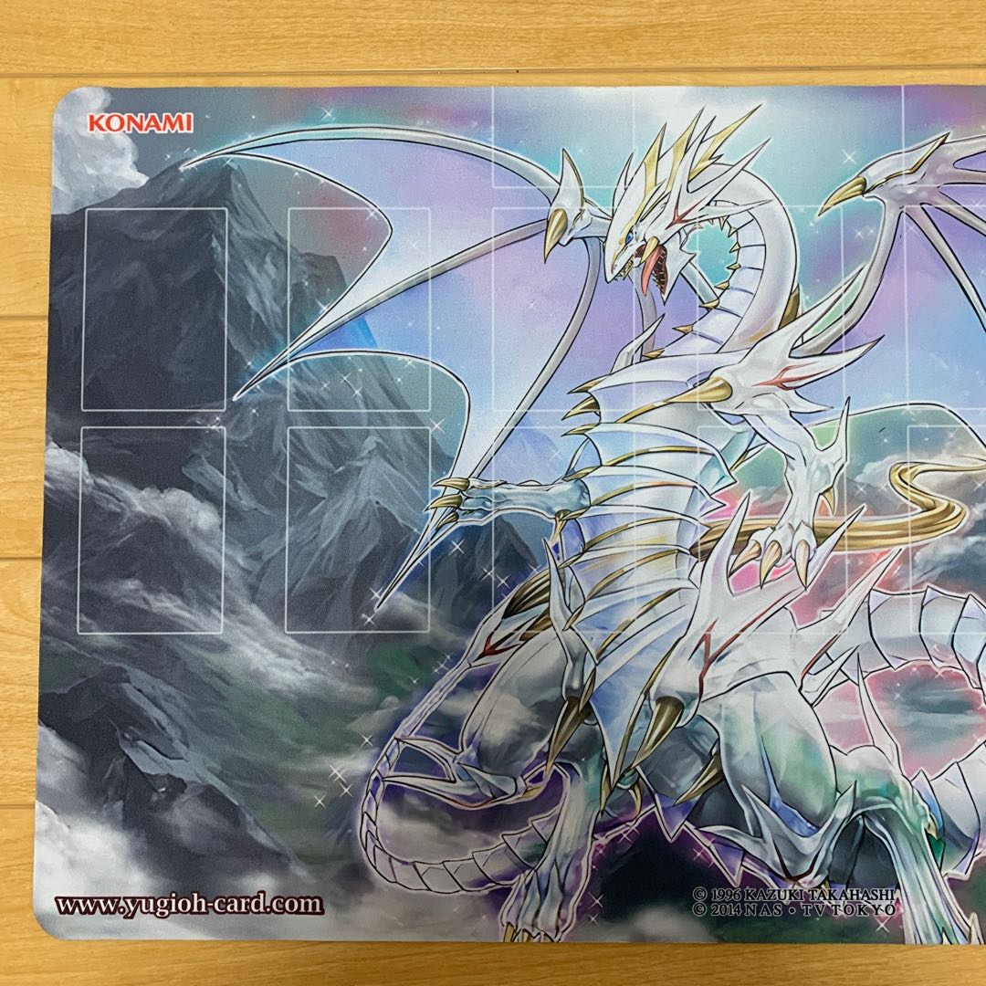 遊戯王 プレイマット 青眼の精霊龍WCQ2016海外公式の通販 ディズプレイ
