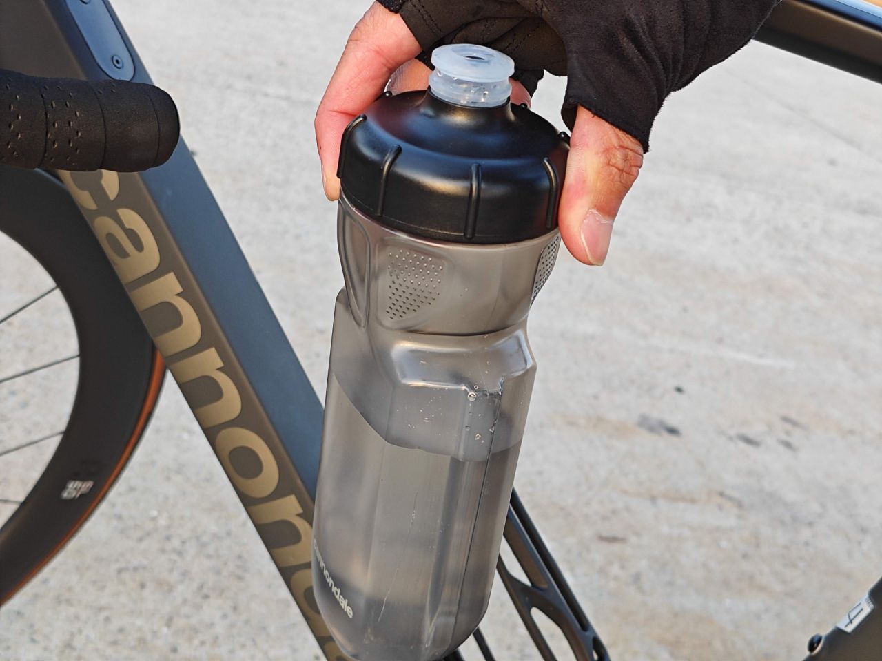 レビュー】キャノンデール グリッパー エアロ ボトル ＆ リグリップ