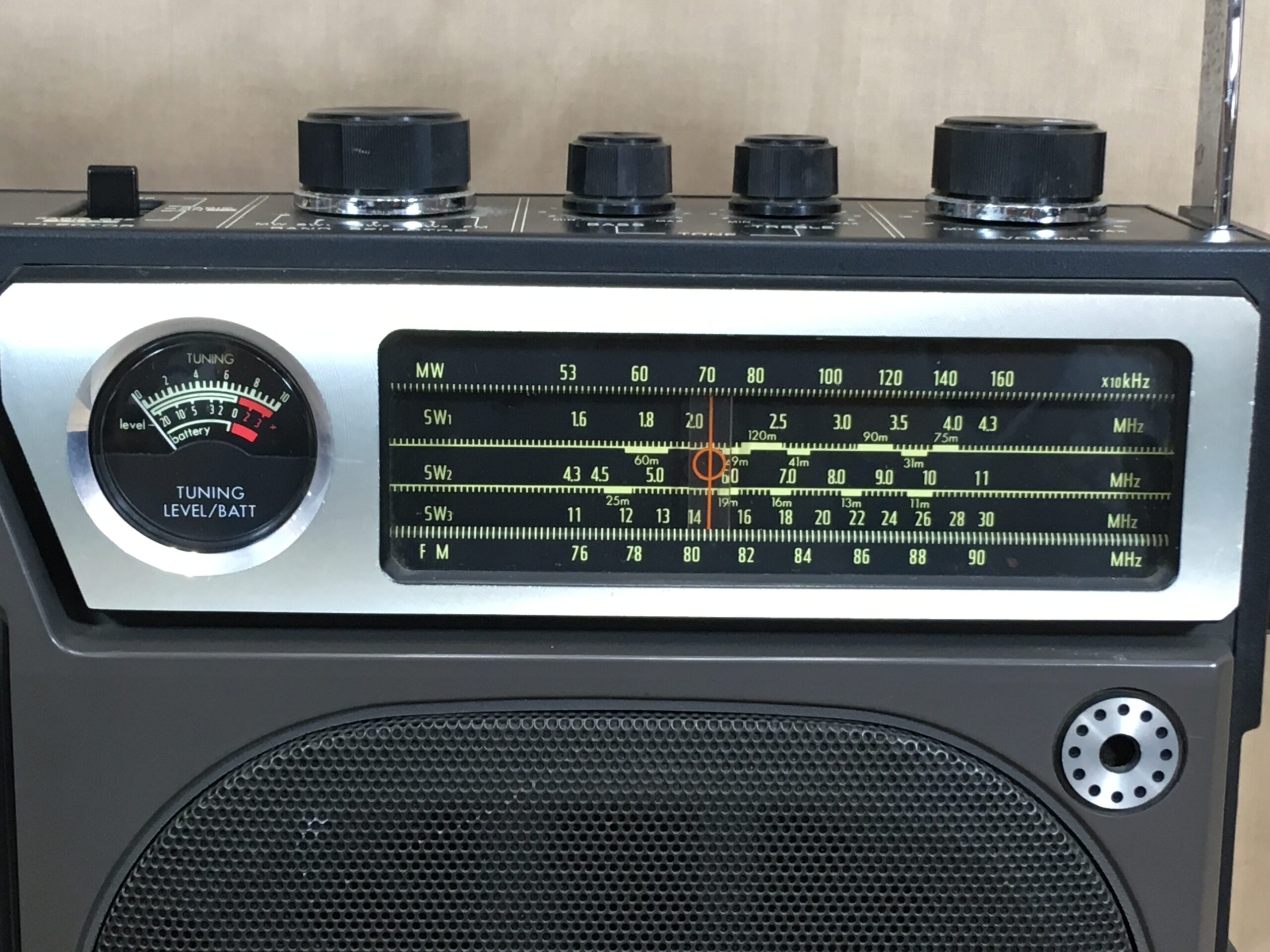 ビクター RC-515 – あえてラジカセでBCLブームに参入 | 【昭和レトロ