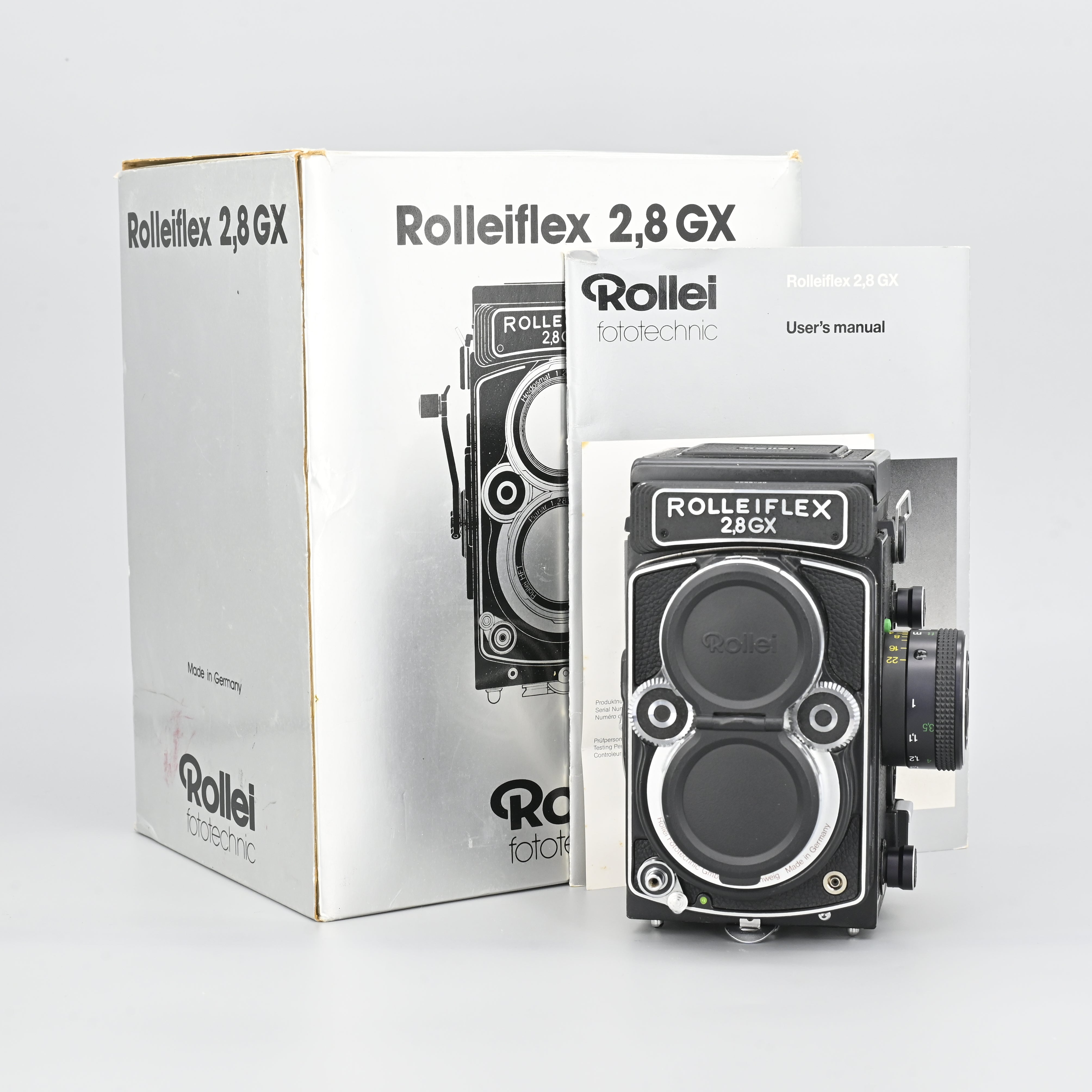 Rolleiflex 2.8GX (Box Set) – SHOWA