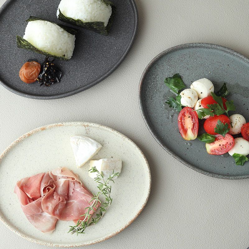 ニュアンスカラーがおしゃれなフラットプレート