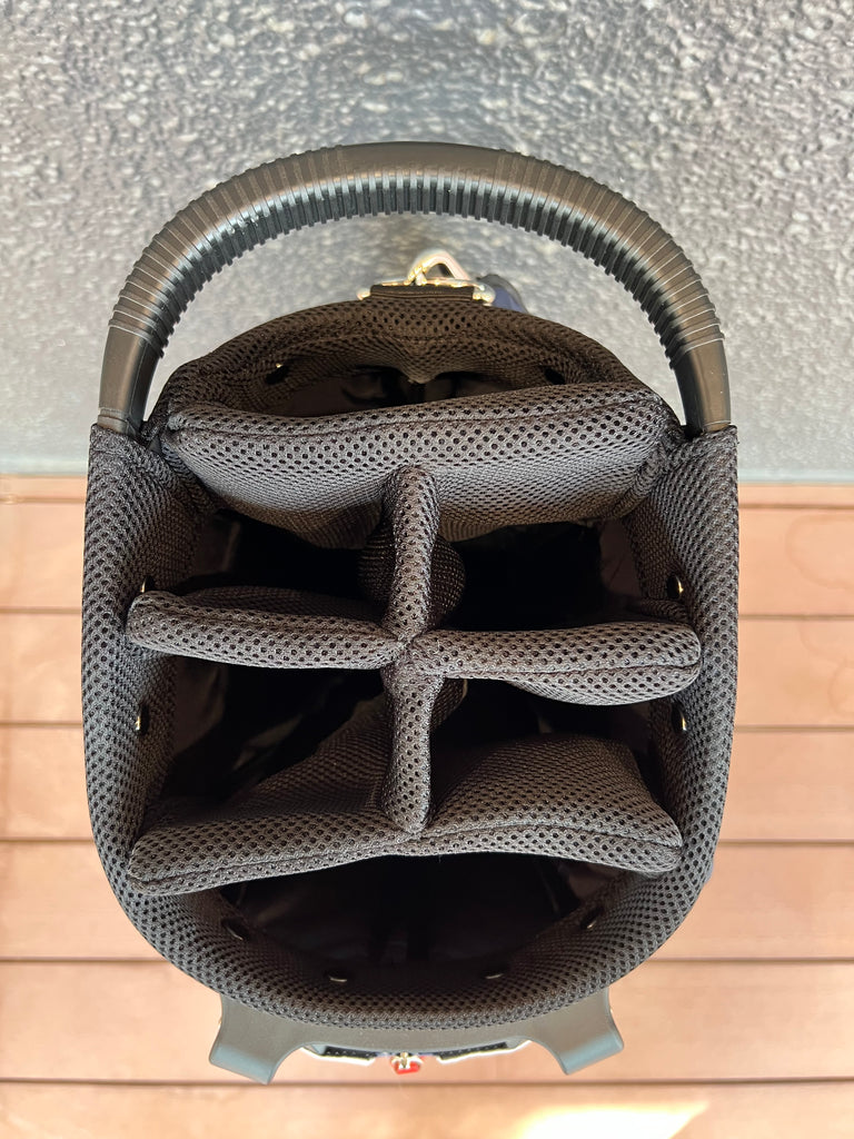 代官山ゴルフ倶楽部 オリジナルライトスタンドバッグ NEO