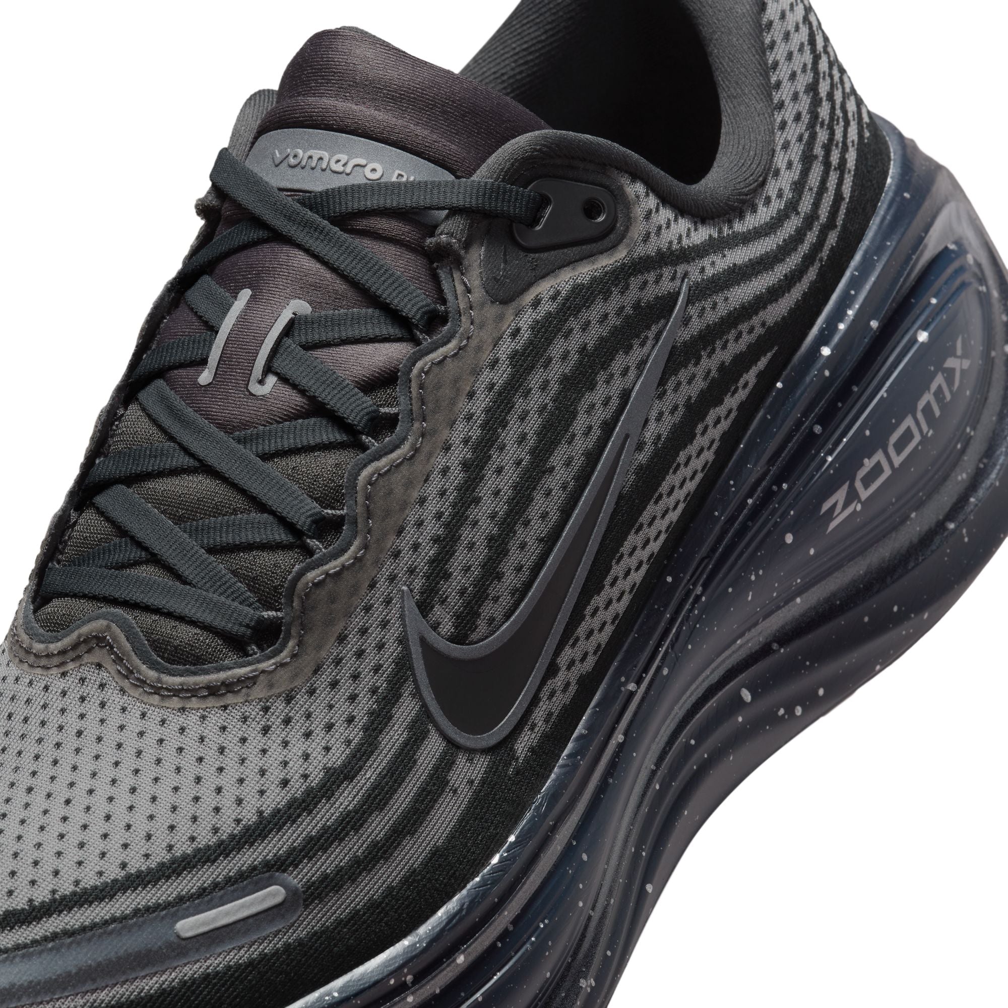 NIKE: Nike Vomero Plus Speckle (002) | DSMG E-SHOP