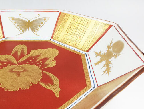 九谷焼【高木松生作】金襴手花蝶紋八角飾り皿(木箱入り) – 漆陶舗