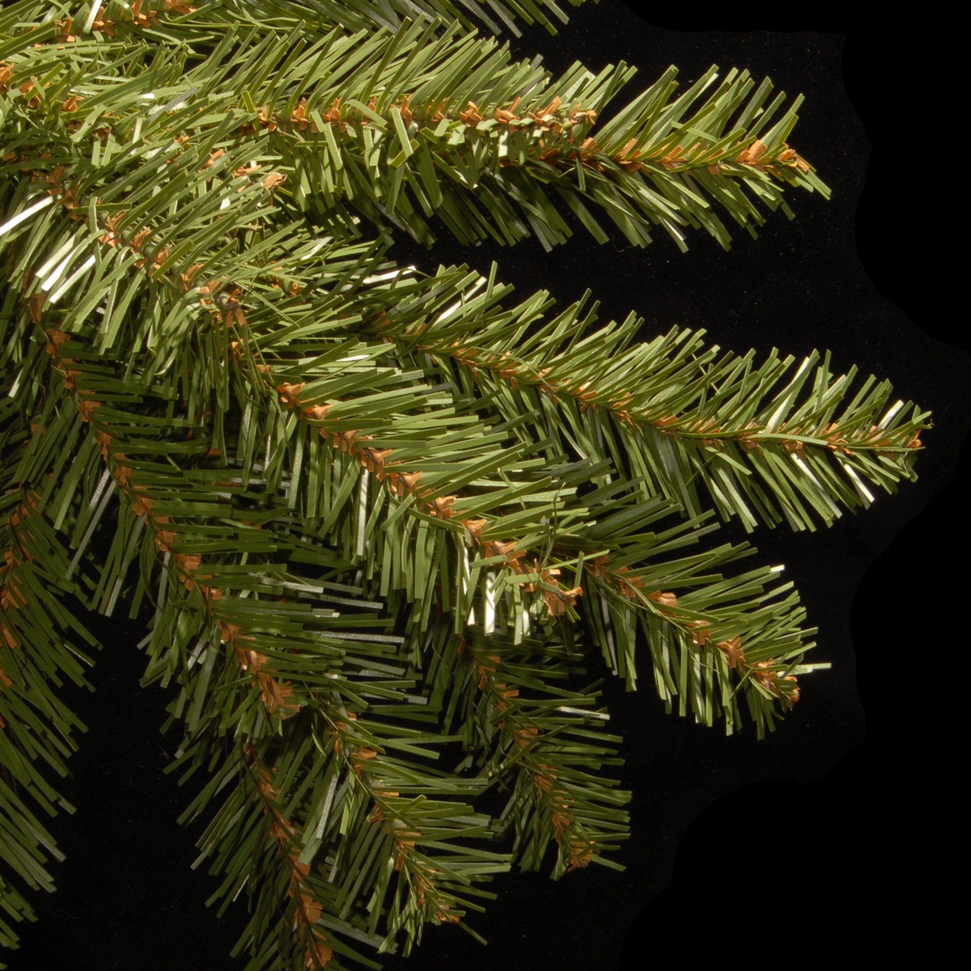 4 ft. Pre-Lit Dunhill Fir Tree with Clear Lights, Plug-In