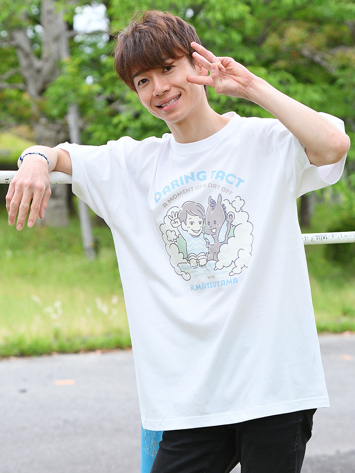 デアリングタクト・Tシャツ(白)｜netkeiba