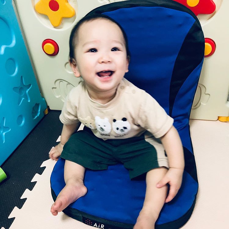 エアーポータブル]クッション/L （Lサイズ）5cm×40cm×80cm イエロー