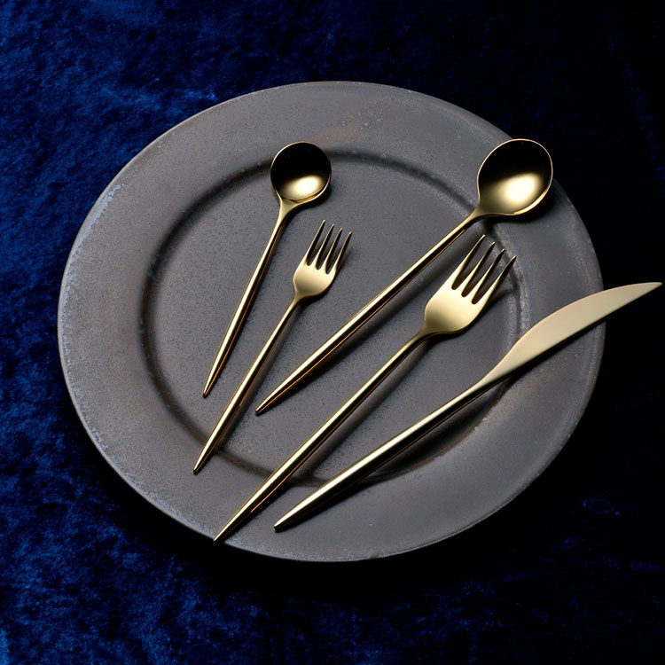 SUGATA］ゴールド スプーン／フォーク／ナイフ 5本セット