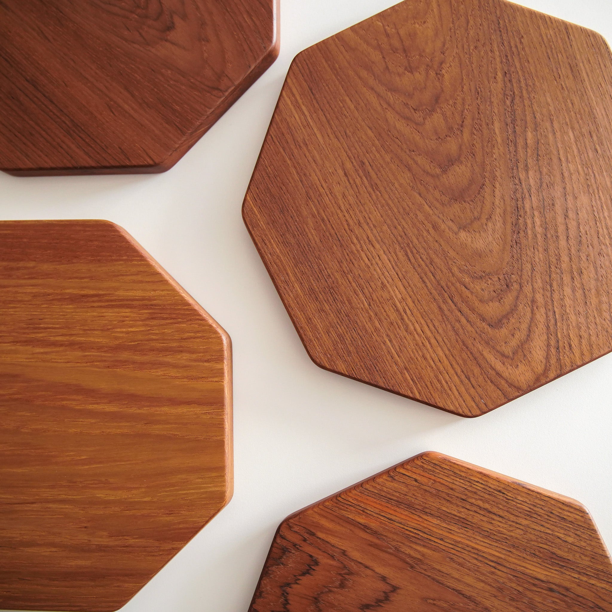 オクタゴナル カッティングボード – CAFICT