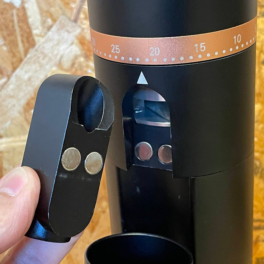 電動コーヒーミル Plusmotion CM10 – コーヒー豆通販 Coffee SAKURA