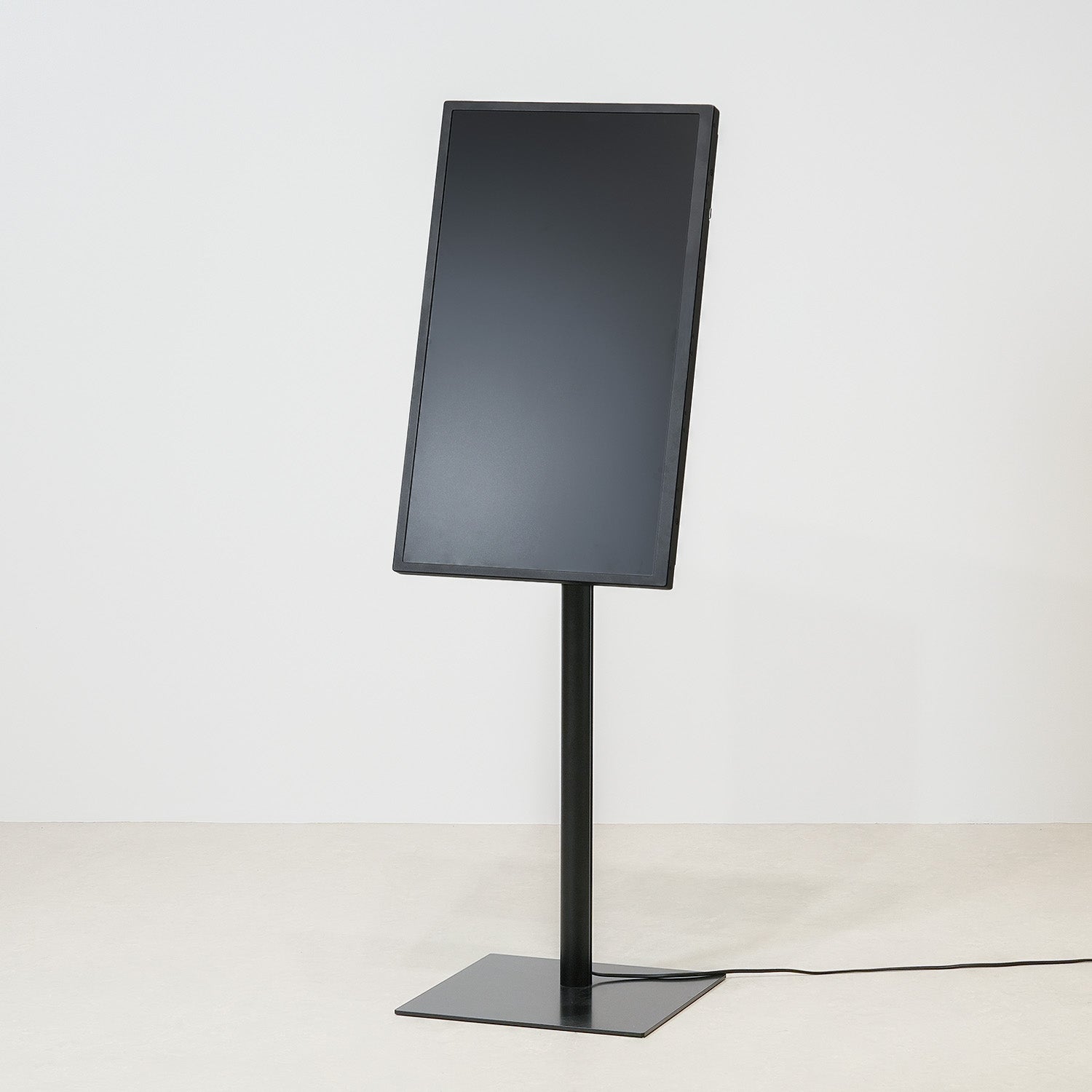 デジタルサイネージ 32インチ｜おしゃれな什器の企画・製造・販売 SHOP