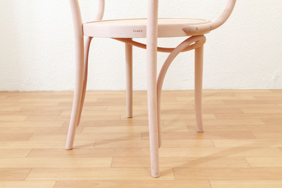 ファーメグFAMEG ベントウッドアームチェア No9 ヴィエナVienna