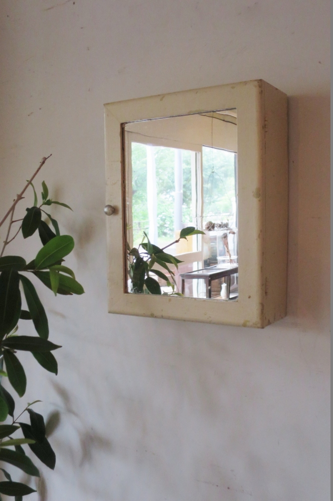 アンティーク ウォールシェルフ ウォールキャビネット ミラー付き 収納