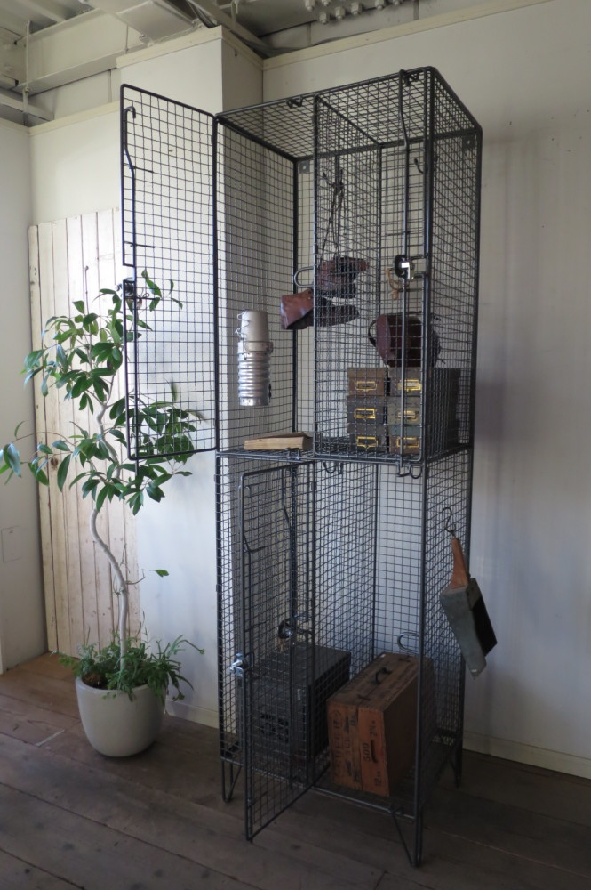 イギリスヴィンテージ ワイヤーロッカー 2列2段 4連 | antiques-educo