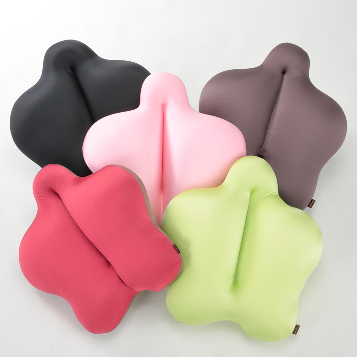 腰用クッション CuCuロイヤル | ABCミッケ｜【公式】ABC通販サイト