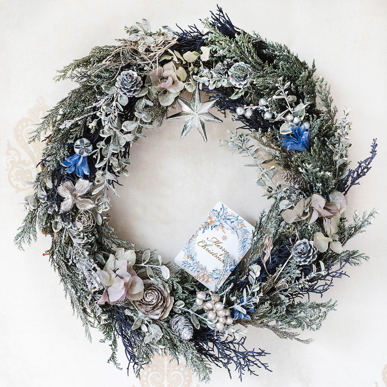 WEB注文受付中】大人気!プリザーブドフラワーのクリスマスリース2024