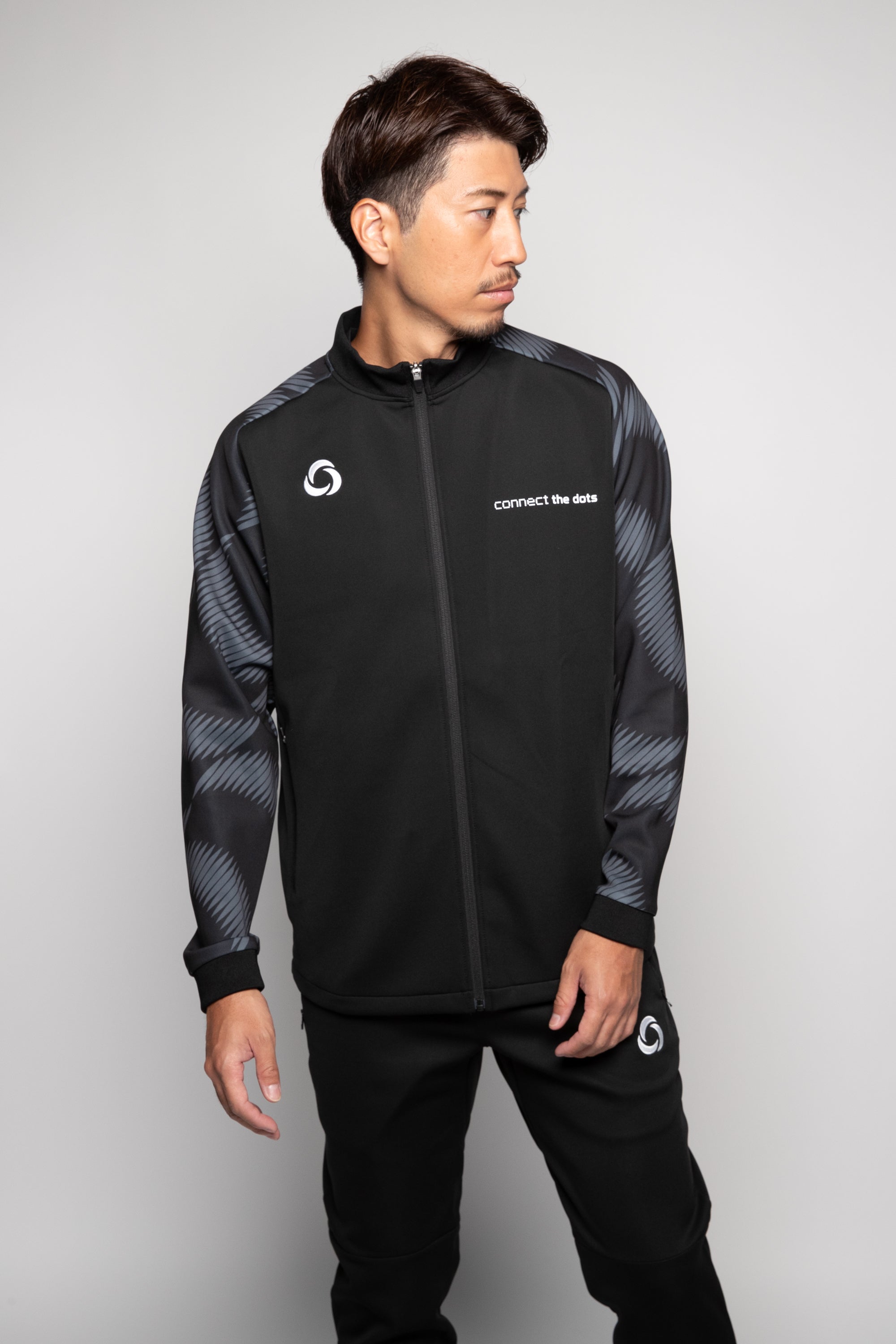 AU0I0240.jpg?v=1755443153&