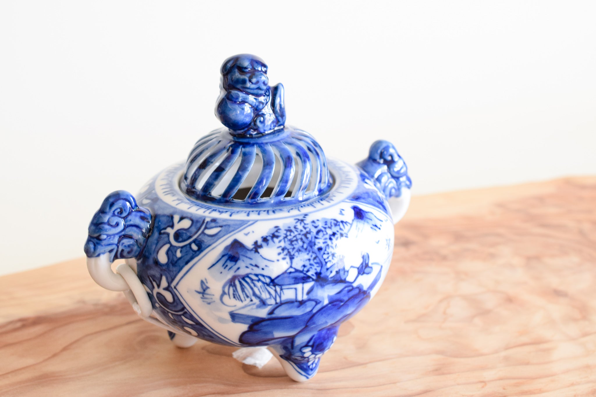 4.5号香炉 染付山水 – Juttoku.