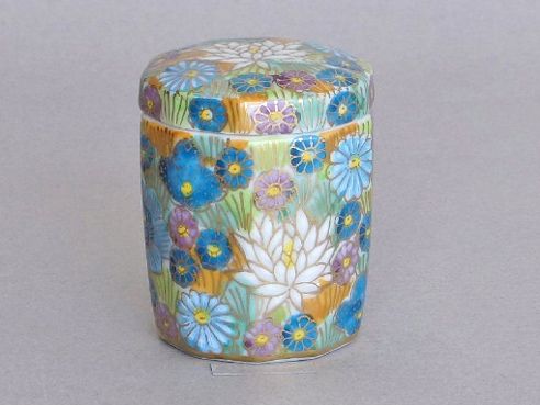 九谷焼 ミニ骨壺 十角型 青花詰 谷口 勲 作 - 山口陶業社