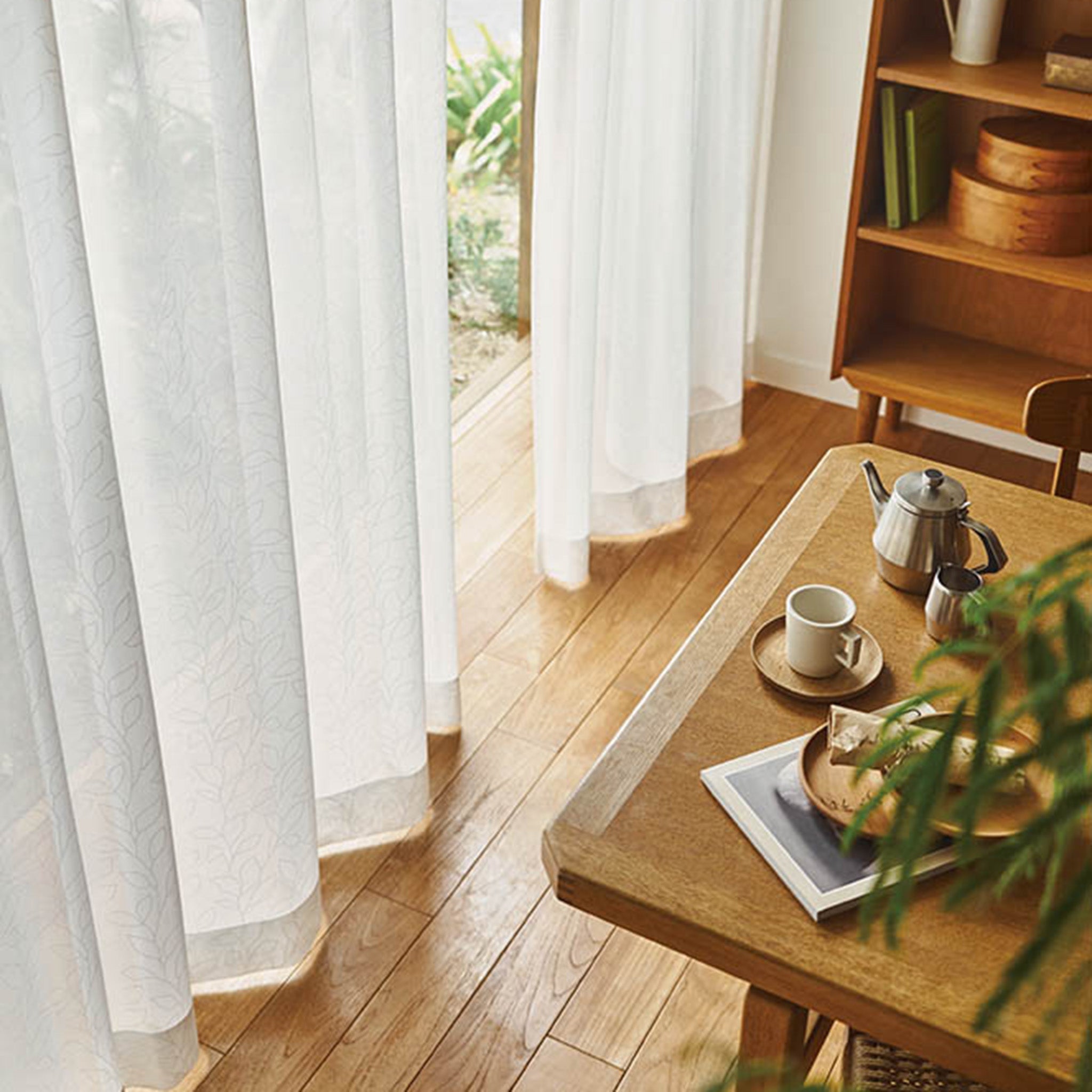 ミラーレースのカーテン