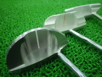 山田パター工房 センターシャフトのボルゾフなど3本が入荷しました