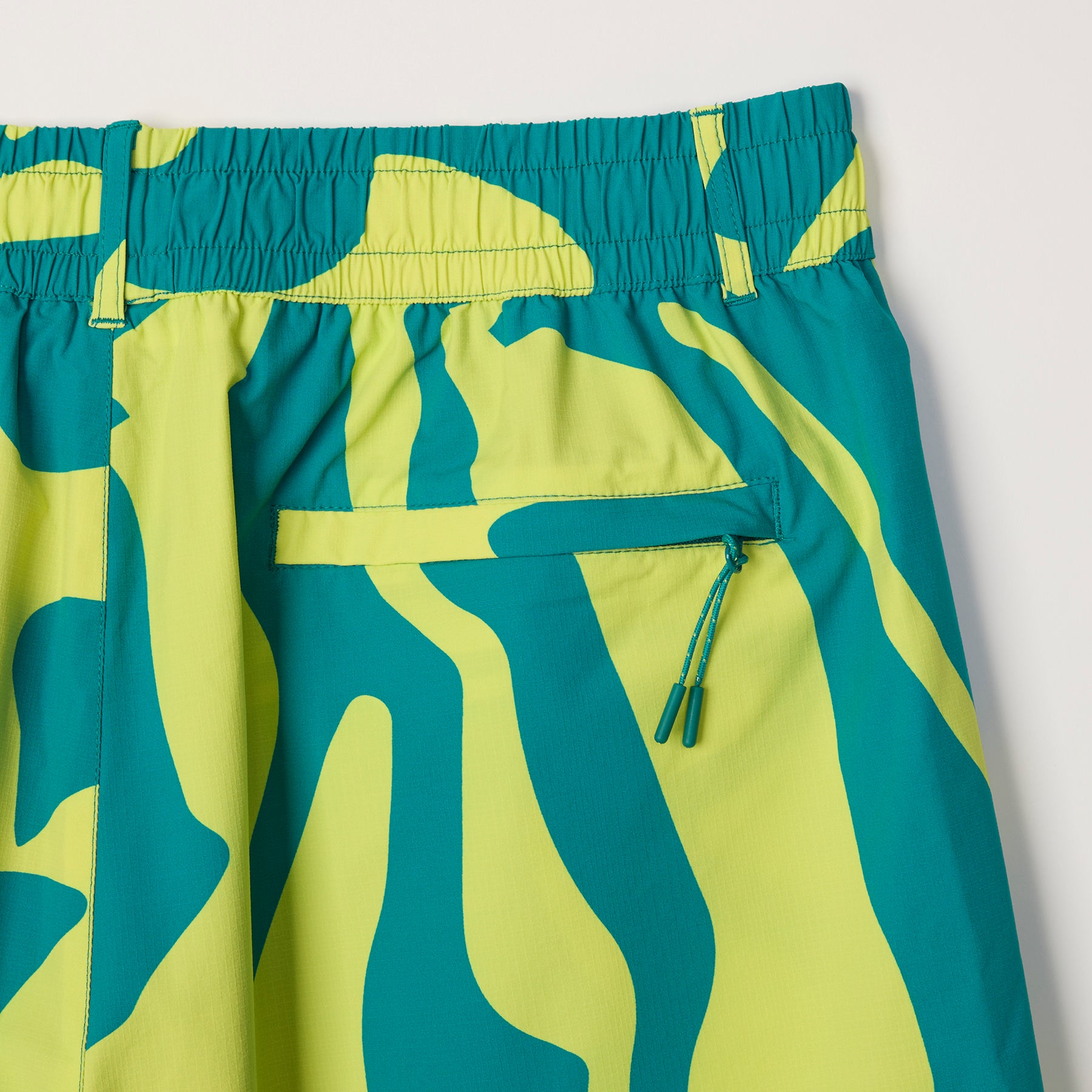 イーストサイドゴルフ】ナイロンメッシュ裏付きショートパンツ – GQ SHOP